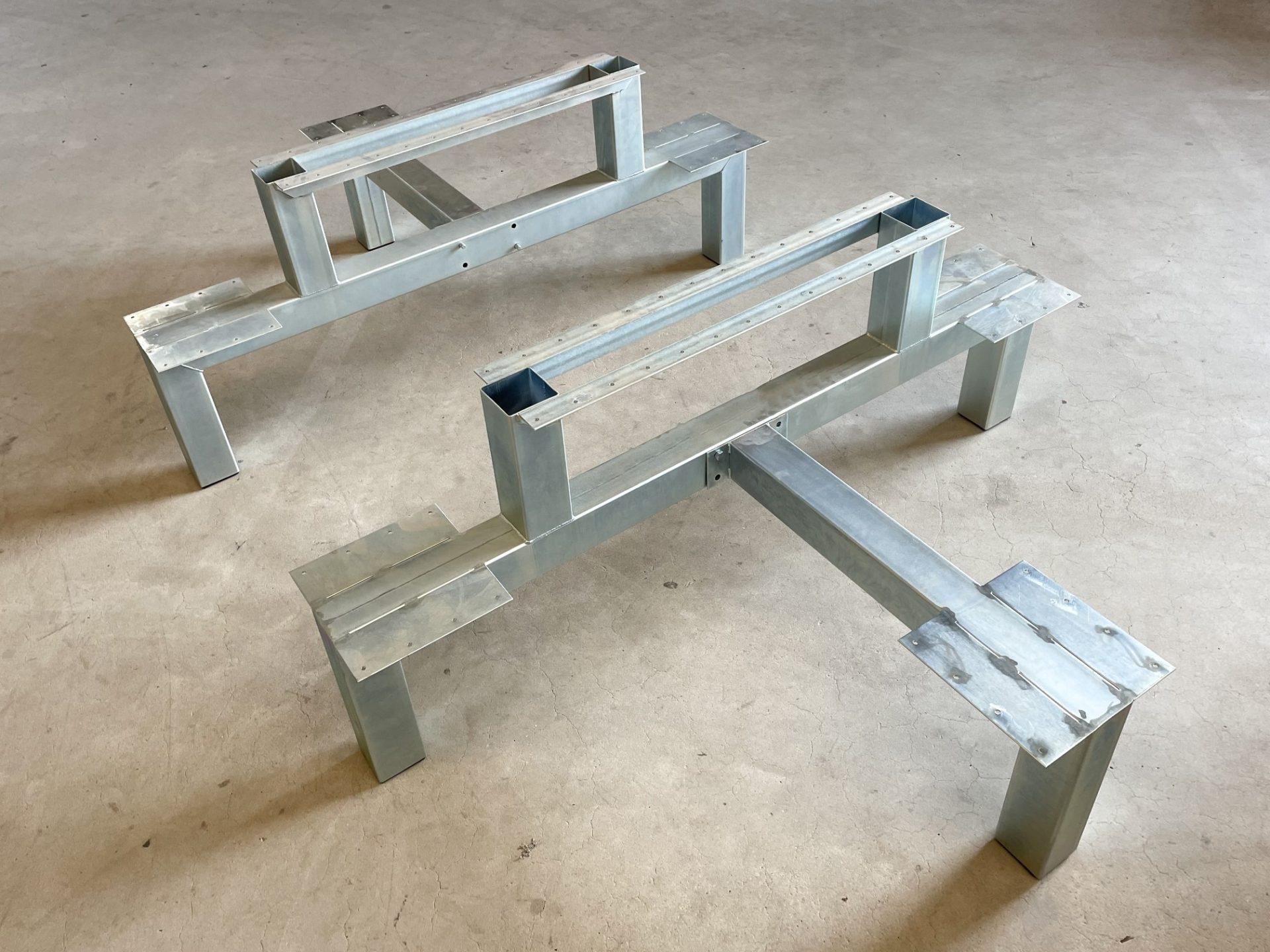 LANTUS Opvouwbare Campingtafel Met 2 Banken En Draagtas, Aluminium Frame, 90x60x70 Cm, Belastbaar Tot 60 Kg, Ideaal Voor Picknick En Tuin (bruin)