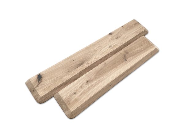Eiken wandplank met verjongde/facet rand. Elegante wandplanken van massief eiken, in lengtes van 40 tot 170 cm. Verkrijgbaar bij Bouwie
