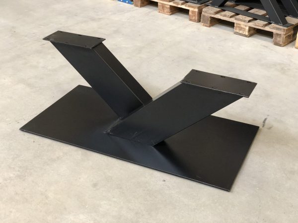 V-poot (salon) - zwart metaal - koker: 20x10 cm