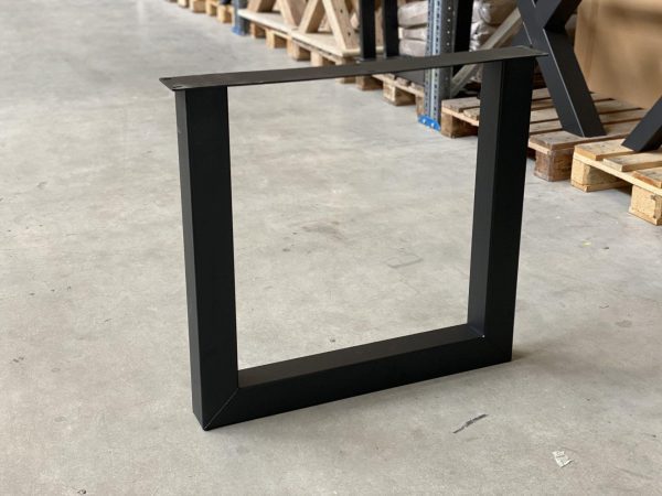 U-poot - zwart metaal - koker: 8x8 cm