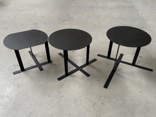 Poten Juul (salontafel) - zwart metaal