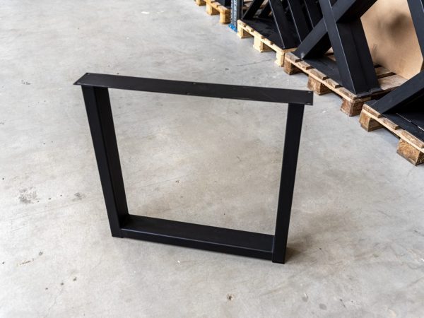 U-poot - zwart metaal - koker: 10x5 cm