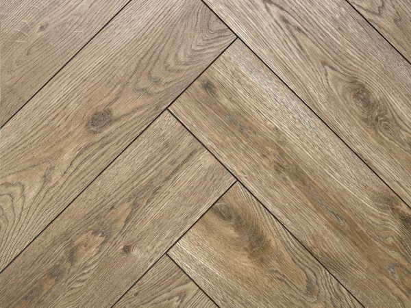 Visgraat Laminaat (op bestelling) - Roble Cajun - klasse 33