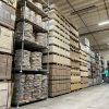 Voorraad plaatmateriaal in magazijn van Bouwie