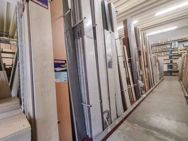 Vensterbanken - MDF - 2e sortering - Afbeelding 2
