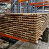 Thermisch gemodificeerd vurenhout - triple rhombus rabatdelen. Prachtige luxe rhombus rabatdelen die ook nog eens zeer duurzaam zijn. In de trend van de populaire akoestische wandpanelen. Verkrijgbaar bij Bouwie in de lengtes 360 en 450 cm voor een scherpe prijs