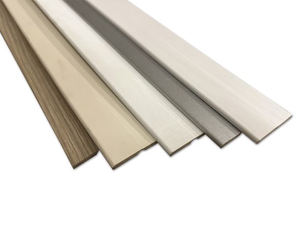 kniklijsten in verschillende kleuren, t.b.v. wand- en plafondpanelen