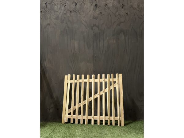 Robinia tuinpoort modern